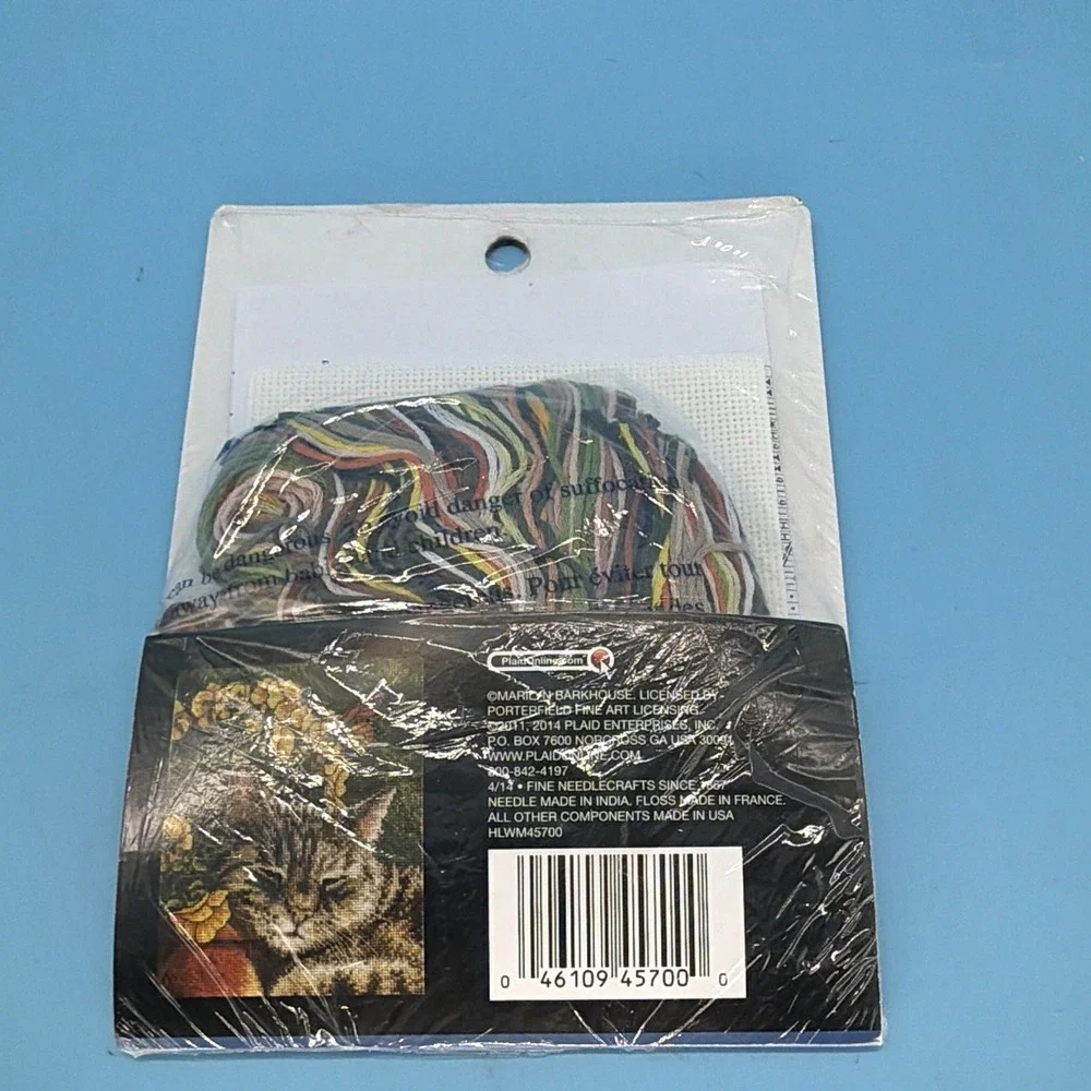 Crafting Lot Macrame Wall Hanging Kit 3 Cross Stitch Kits.